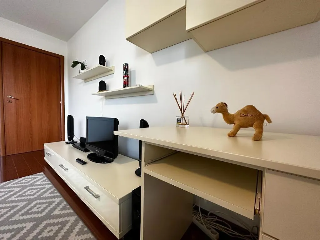 Cozy And Quiet Apartment ブカレスト ルーマニア
