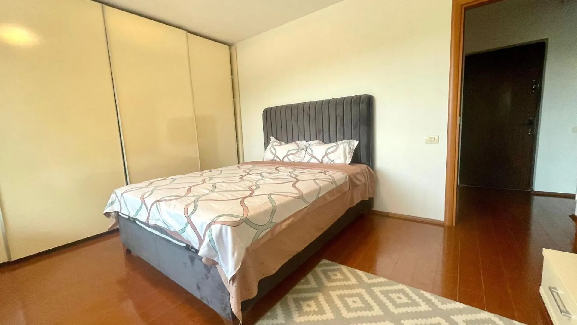 Cozy And Quiet Apartment ブカレスト ルーマニア